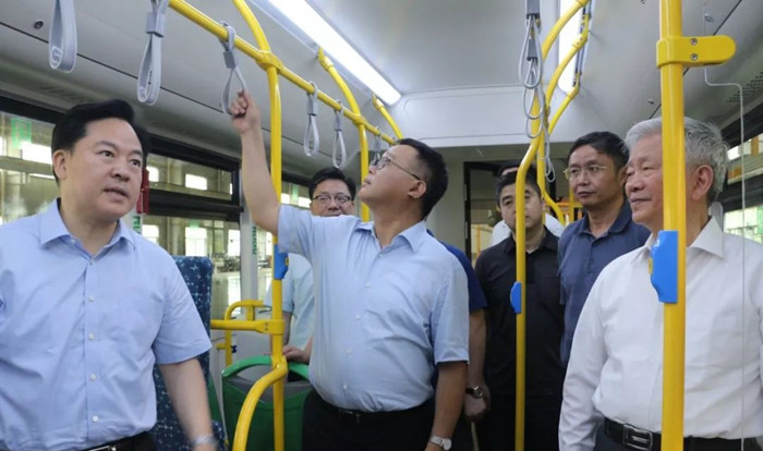 要做国内新能源商用车排头兵，常隆客车接受江阴市委书记调研考察