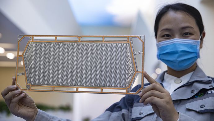 金属极板“中国方案”获上海技术发明特等奖，支撑燃料电池汽车全功率驱动
