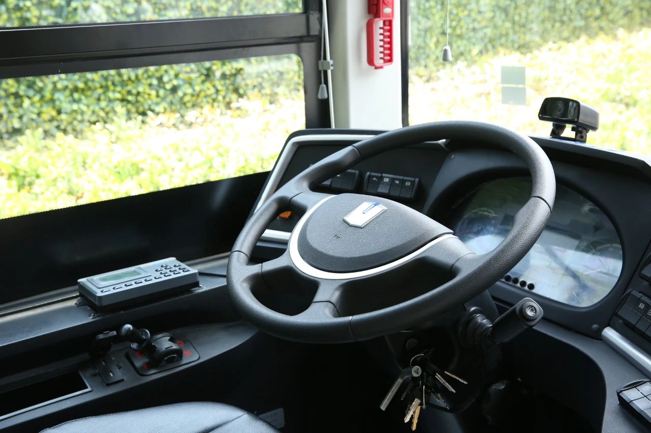 中汽研认证CN95智慧健康座舱，吉利远程客车致力出行安全